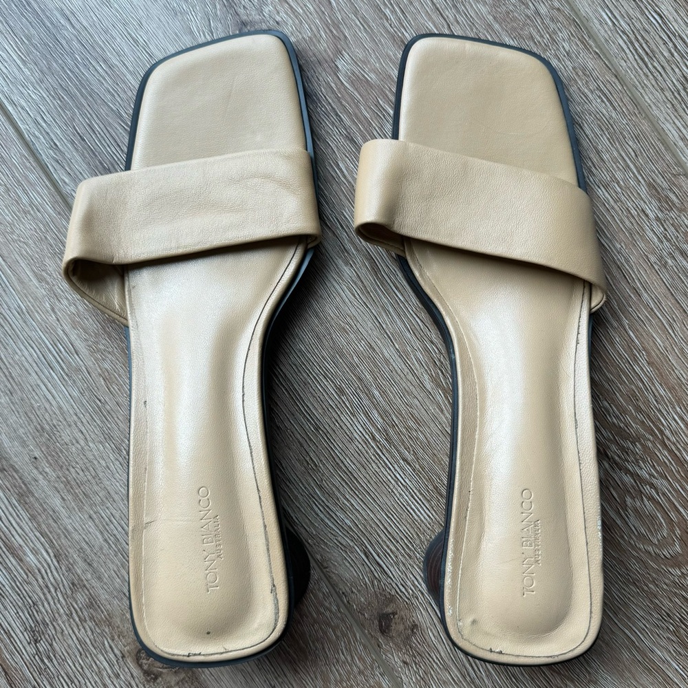 Chelsea Sandal - Tony Bianco (color: honey sheep Nappa) size 8